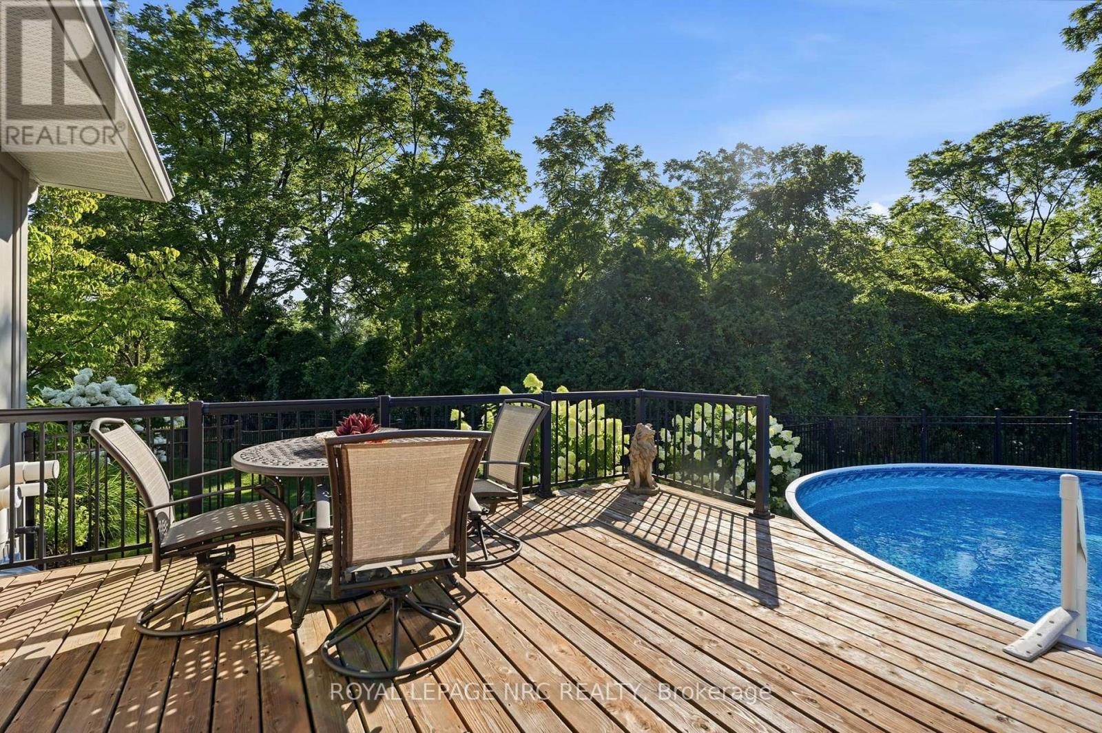 19 STONERIDGE CRESCENT, Niagara-on-the-Lake (St. Davids) — photo 2