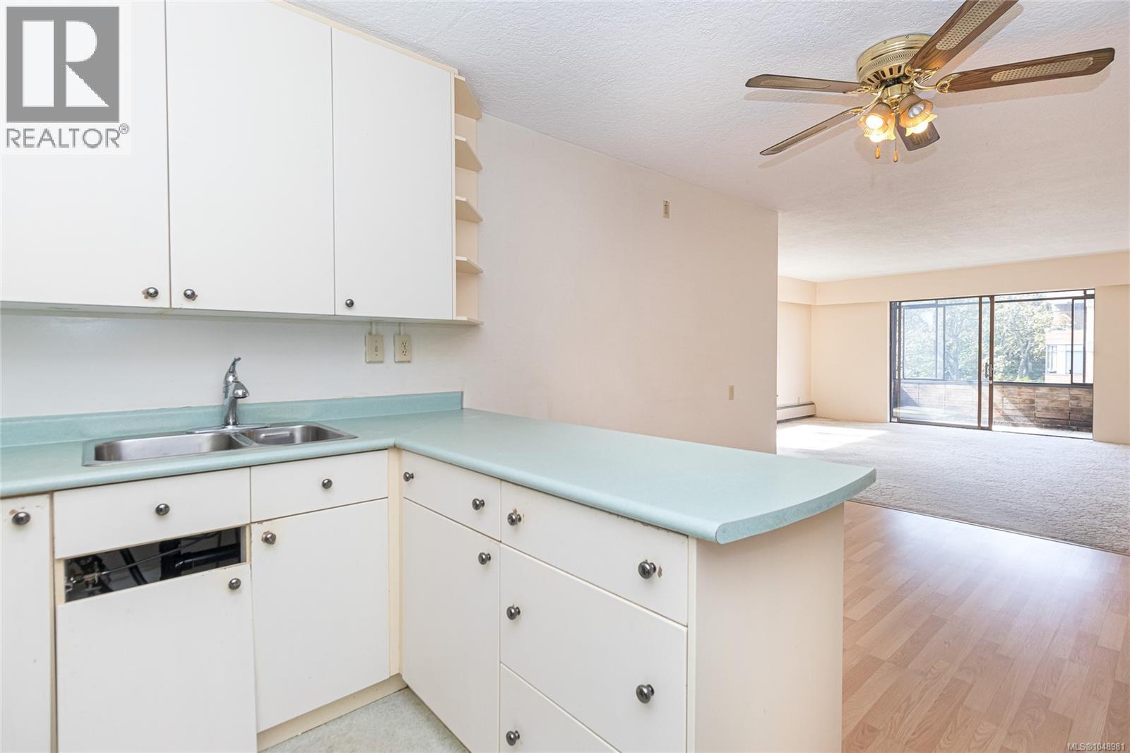 501 2910 Cook Street, Victoria