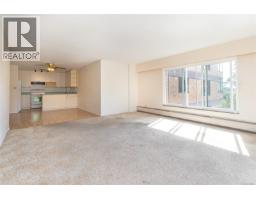 Kitchen - 501 2910 Cook St, Victoria, BC V8T3S7 Photo 8