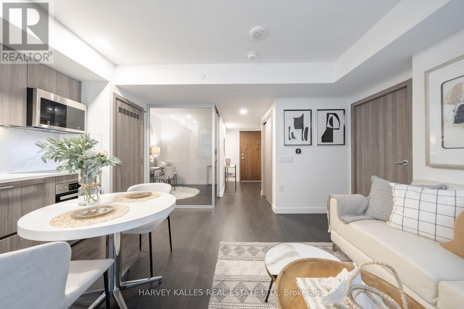#710 38 WIDMER STREET - 15