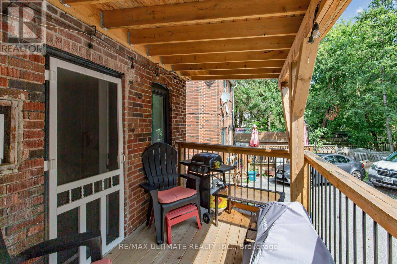 185 CASTLEFIELD AVENUE - Image 34
