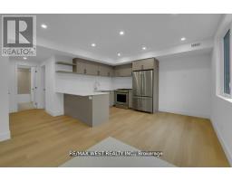 661 Winona Drive, Toronto, ON M6C3V6 Photo 19