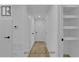 661 Winona Drive, Toronto, ON M6C3V6 Photo 30