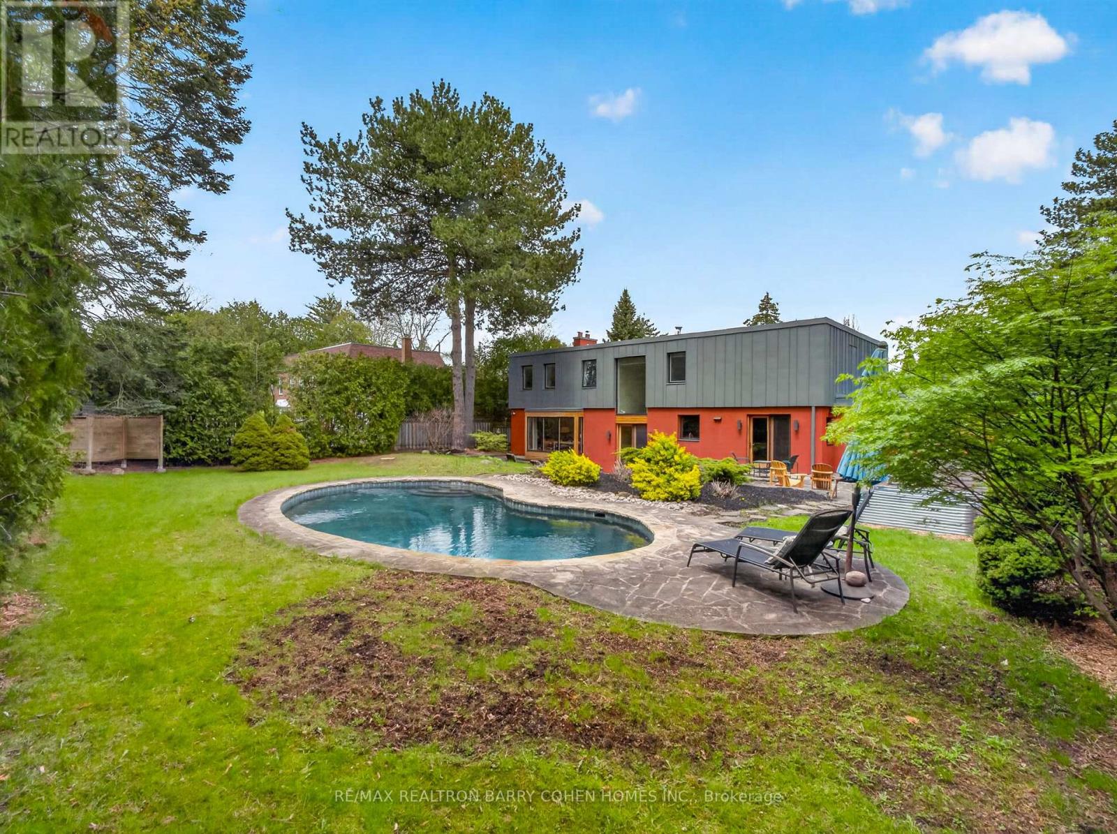 19 SAINTFIELD AVENUE - Image 34