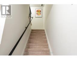 30 - 350 Camelot Court, Oshawa, ON L1G6P7 Photo 12