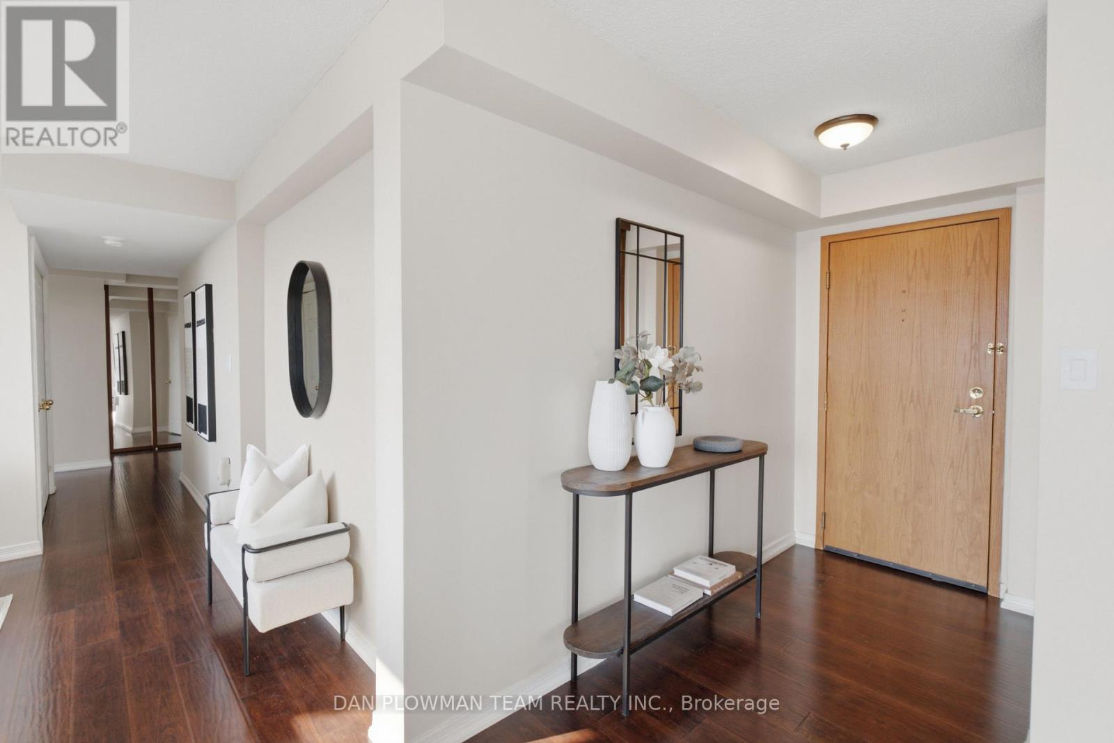 702 - 80 ATHOL STREET E, Oshawa (Central) — photo 2