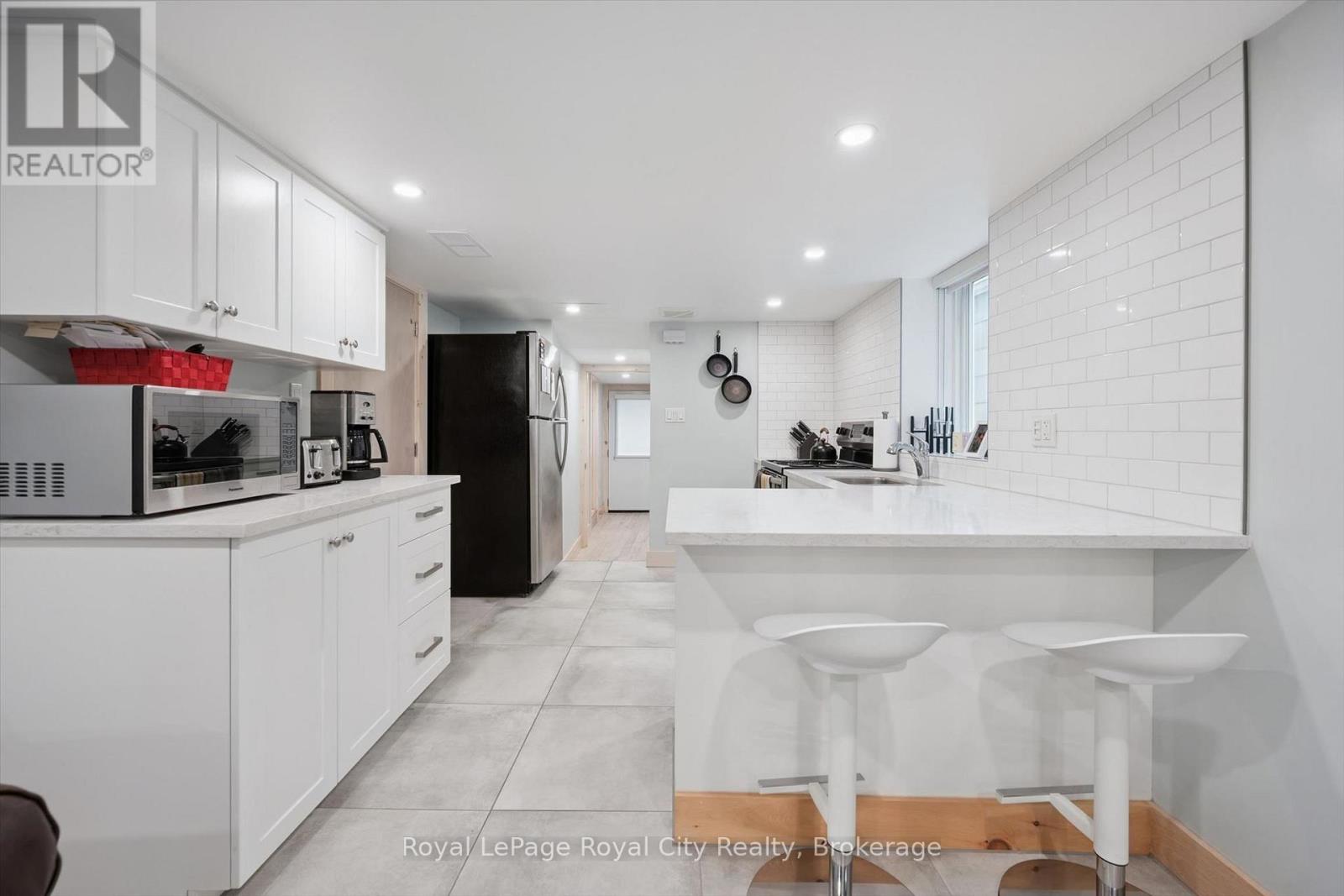 183 ELIZABETH STREET - Image 33