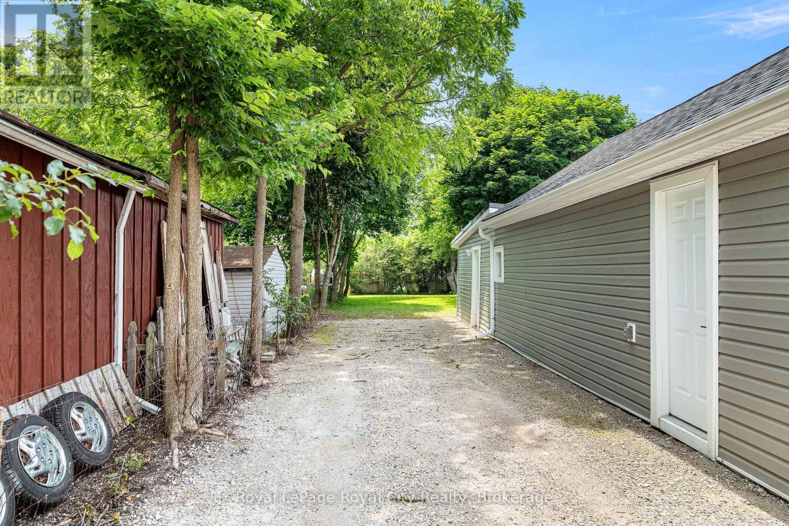 183 ELIZABETH STREET - Image 43