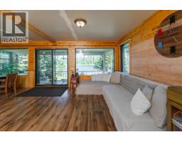 30 Corning Island, Prince George, BC V0J2S0 Photo 14