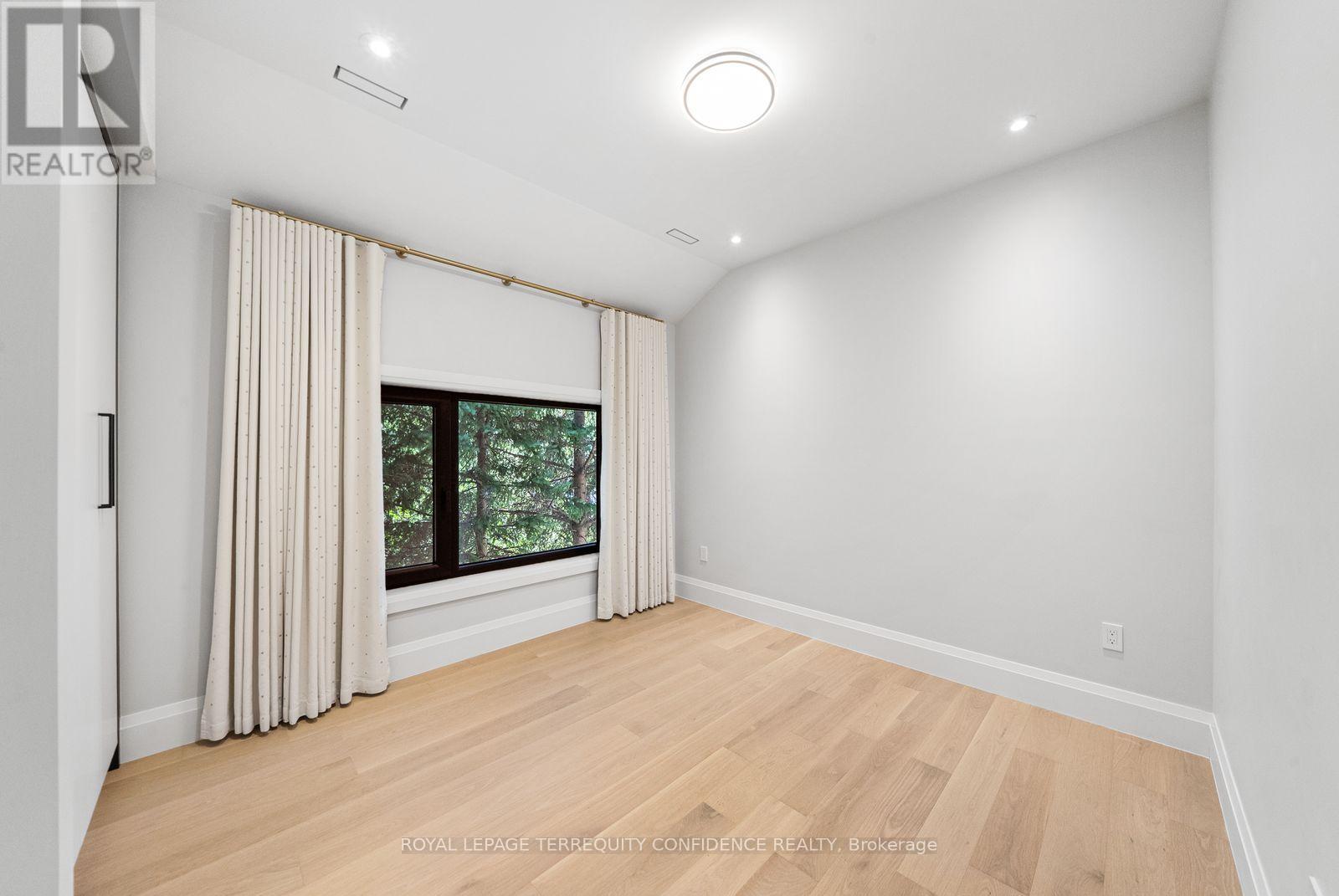 333 HORSHAM AVENUE - Image 26