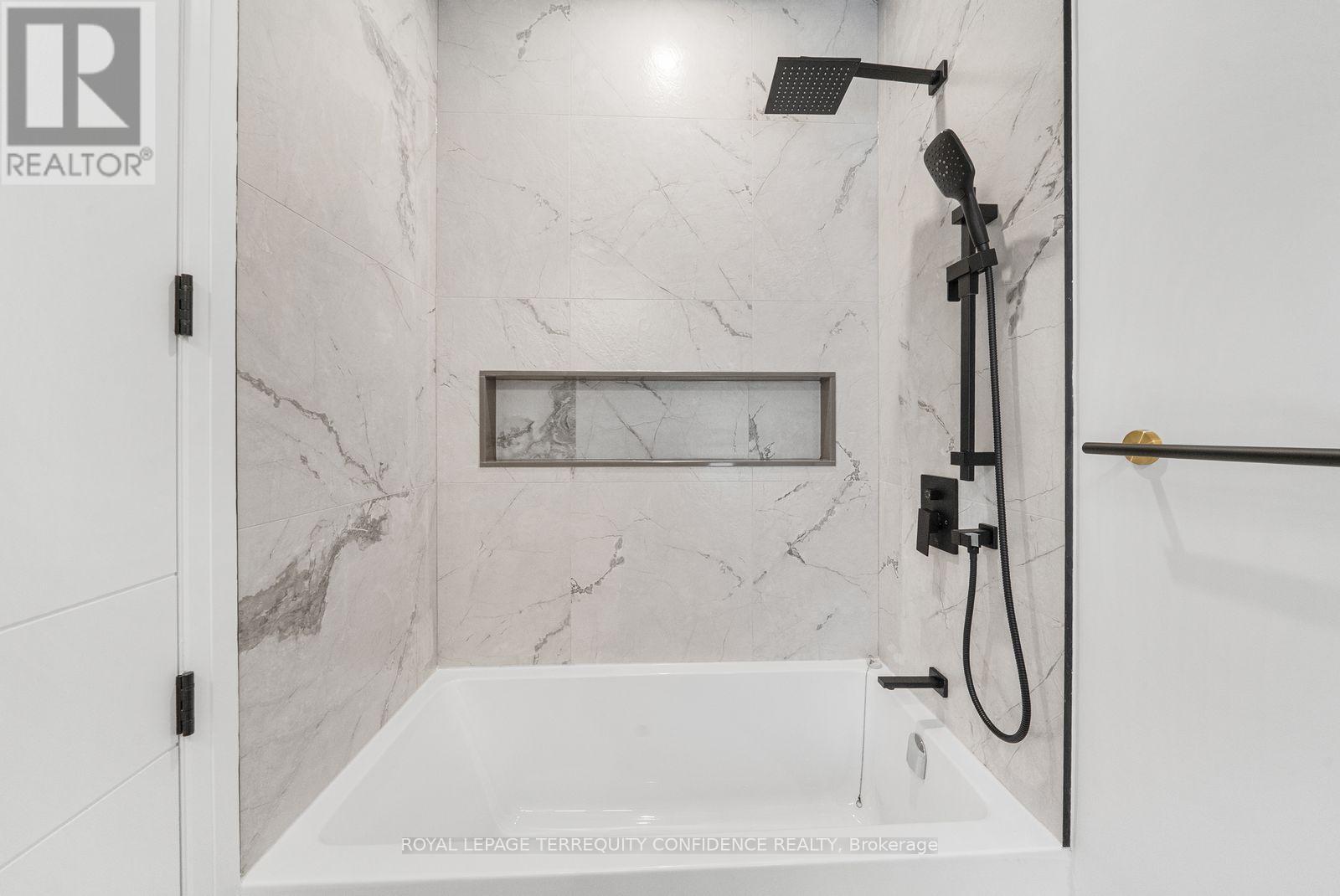 333 HORSHAM AVENUE - Image 31