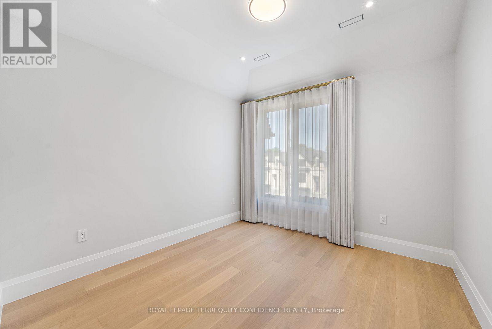 333 HORSHAM AVENUE - Image 30