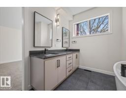 10932 132 St Nw, Edmonton, AB T5M1C9 Photo 35
