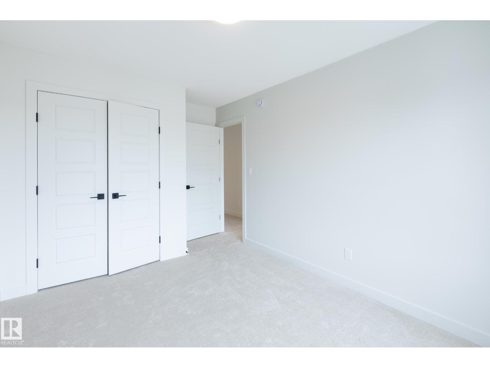 6279 180 AV NW - 43
