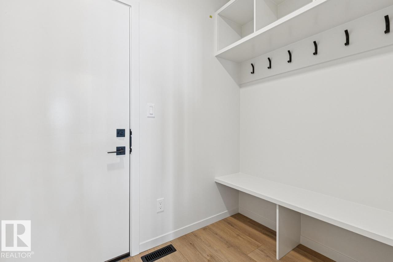 431 31 ST SW - 18