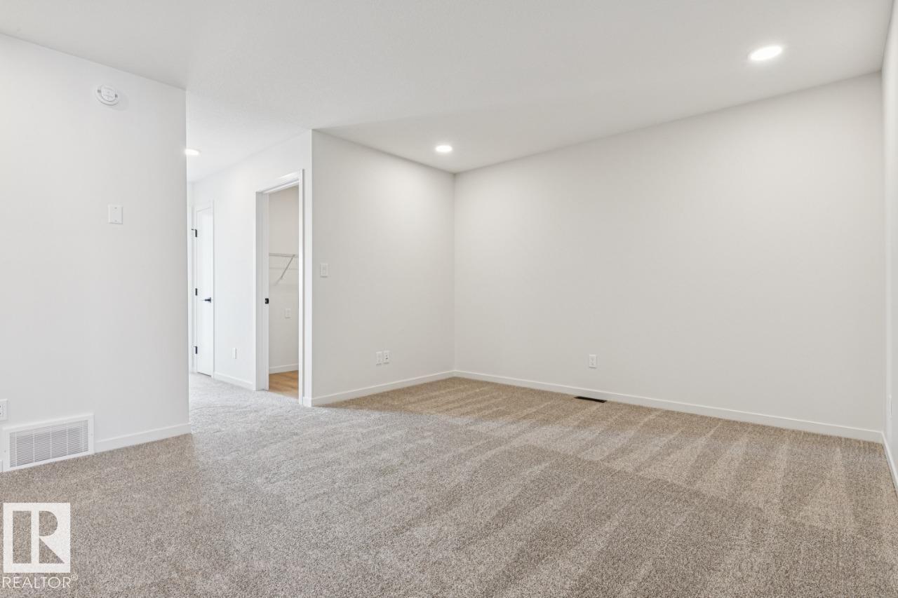 431 31 ST SW - 33