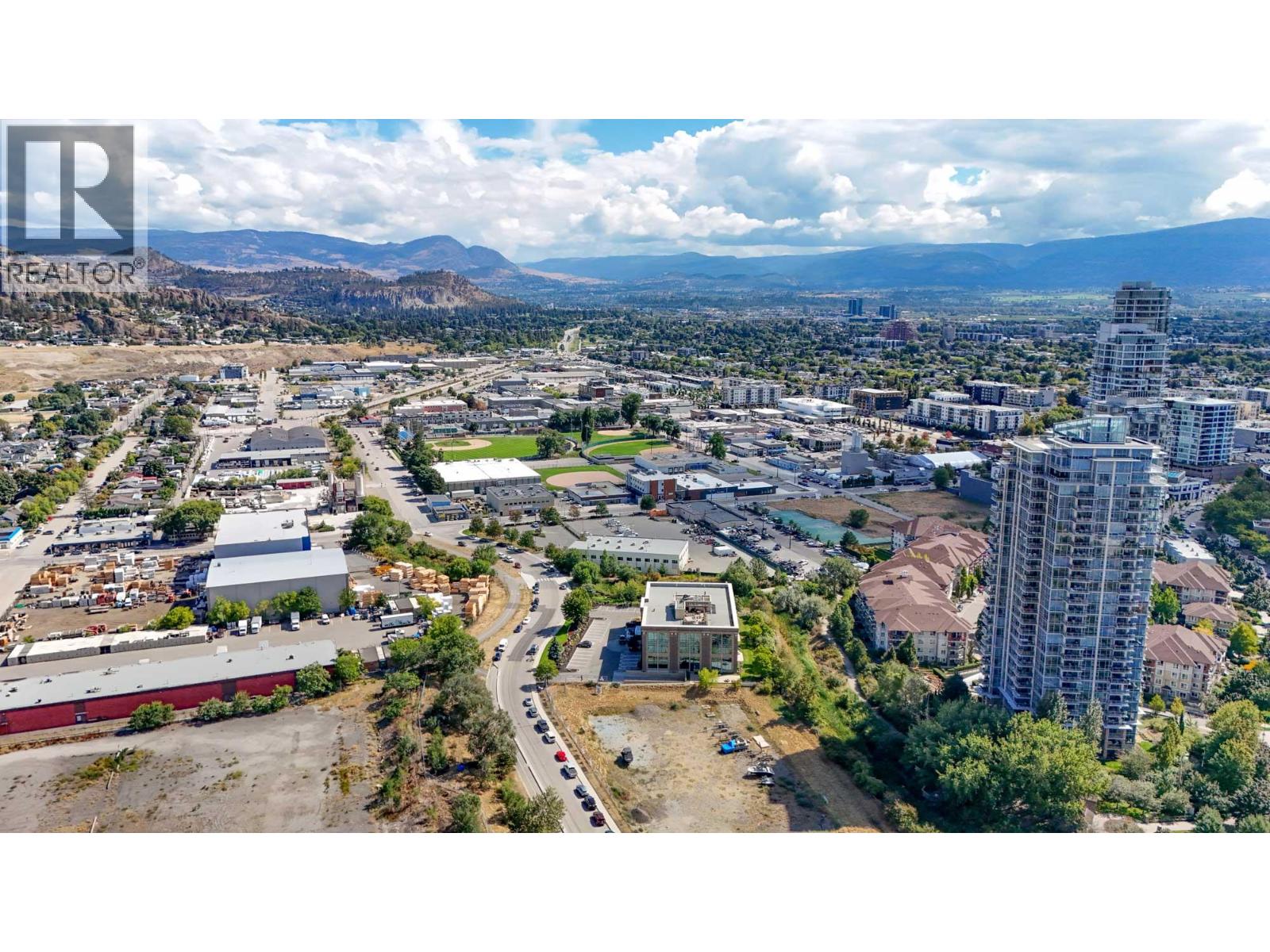 200 1090 Manhattan Drive, Kelowna