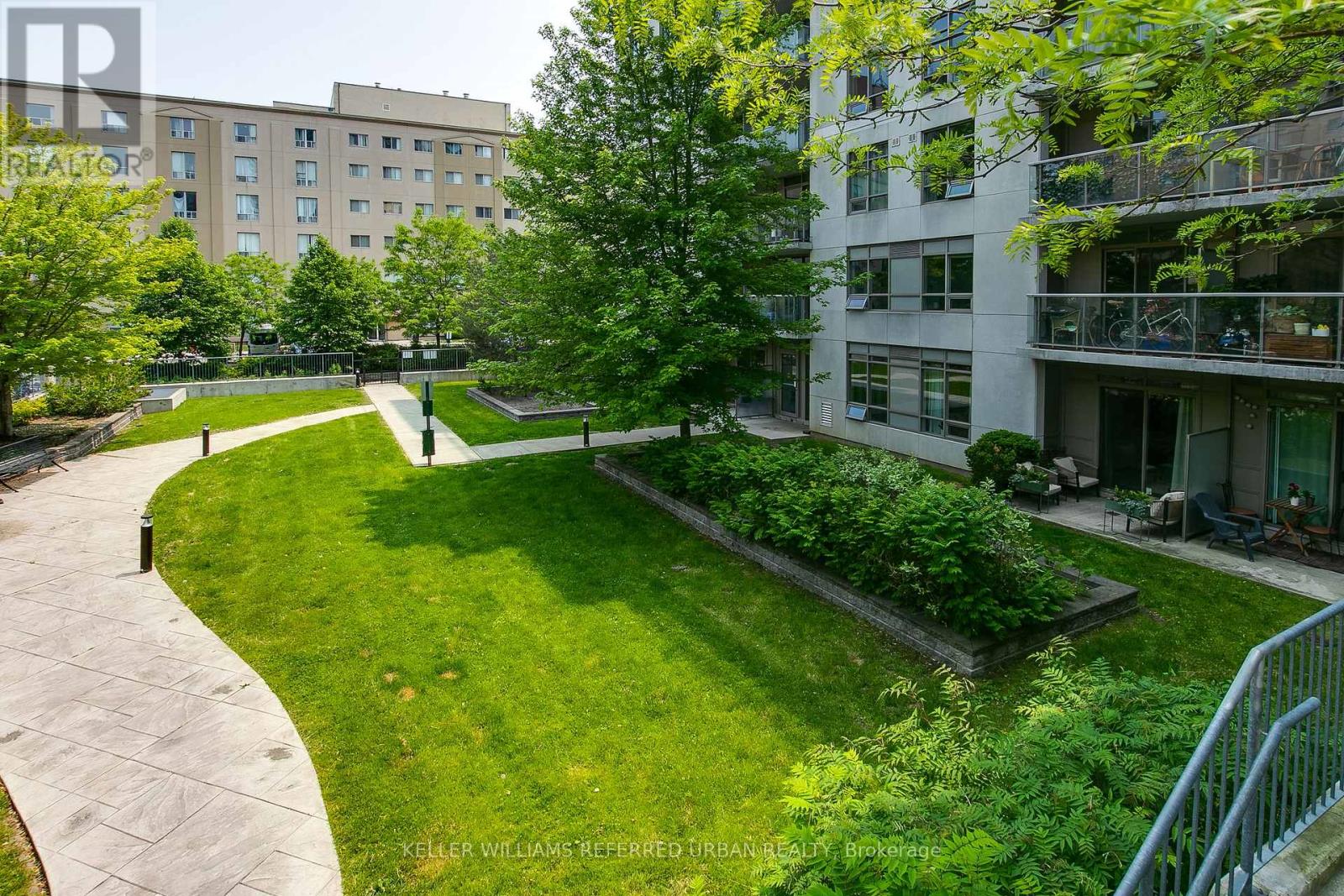 #1014 816 LANSDOWNE AVENUE - Image 30