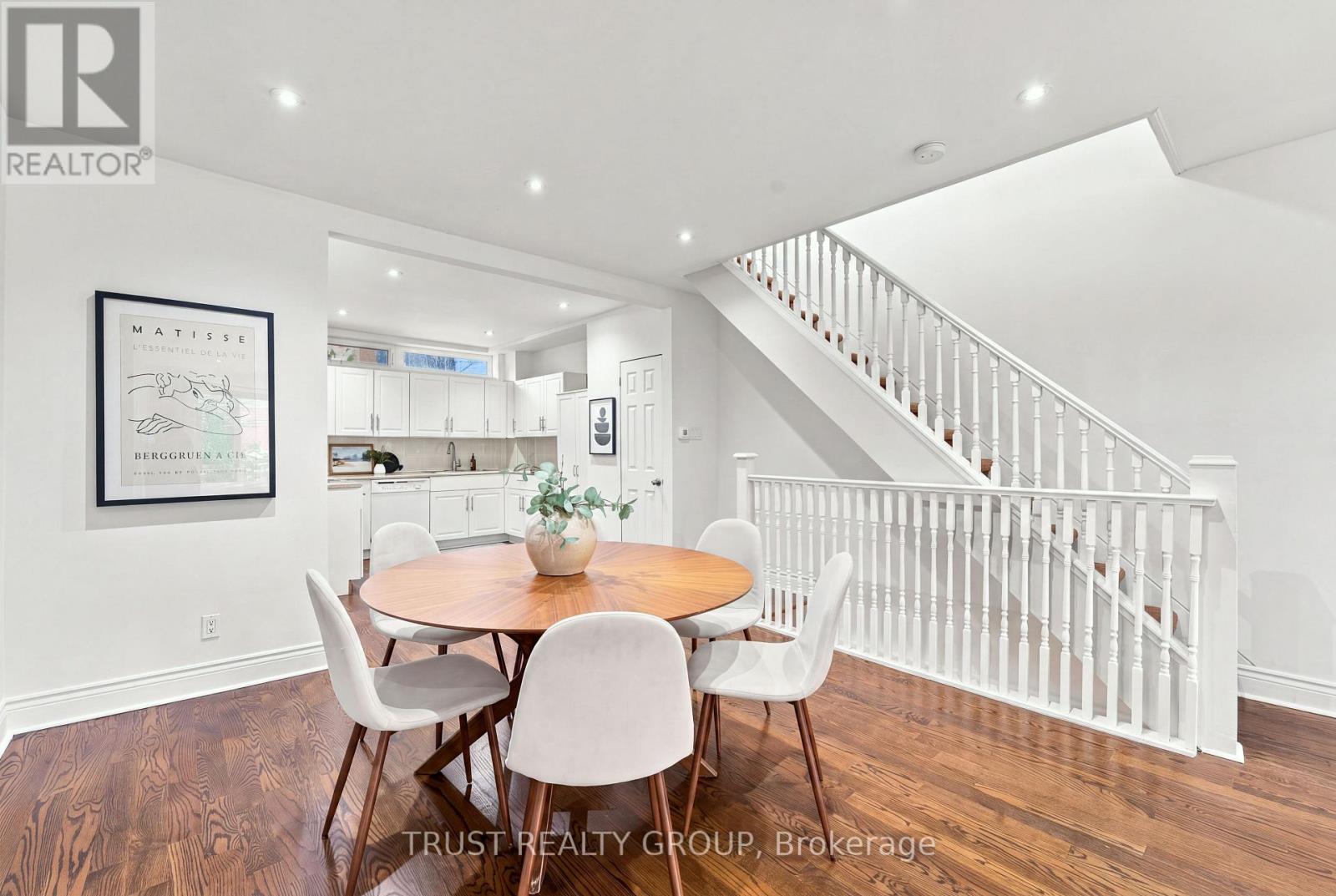 298 GARDEN AVENUE - 10