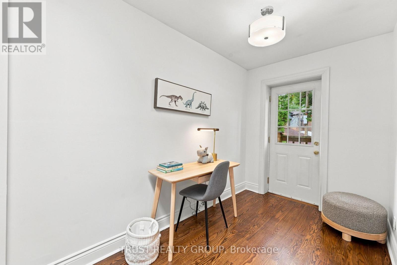 298 GARDEN AVENUE - 16