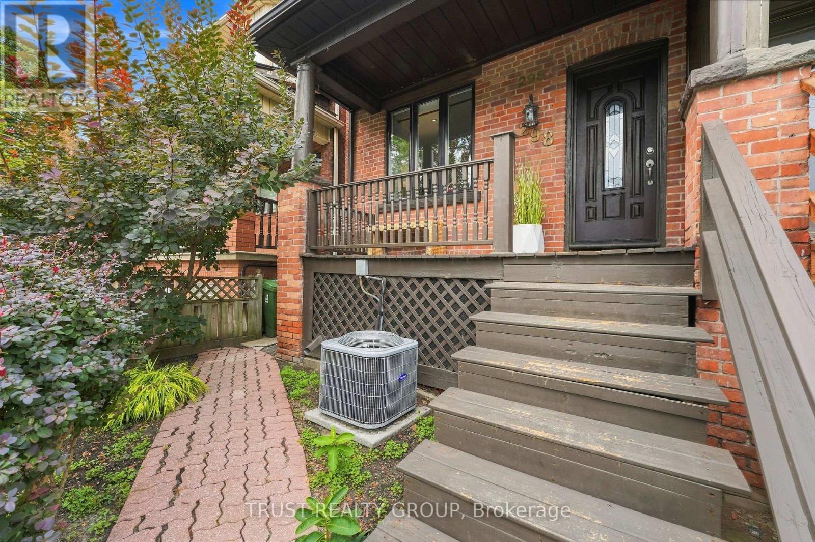 298 GARDEN AVENUE - 4