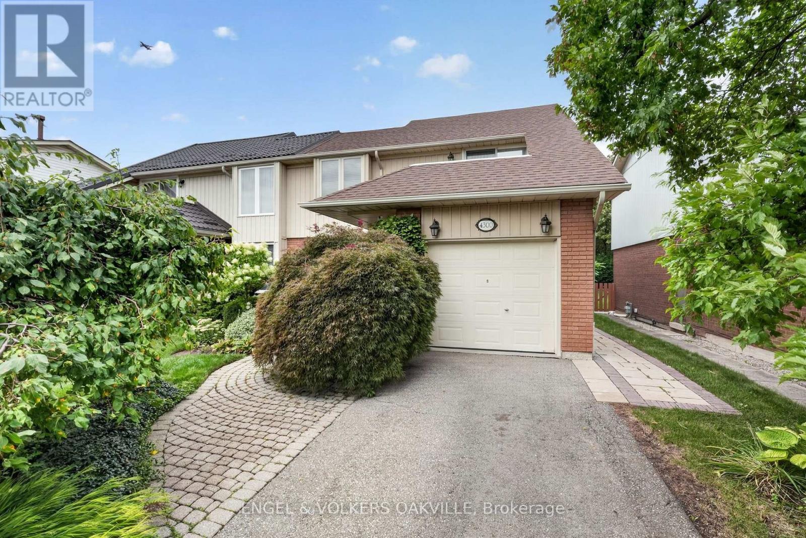Photo of 4300 Pheasant Run
