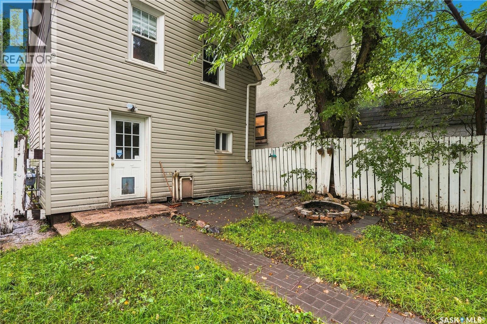 320 J AVENUE N - 26