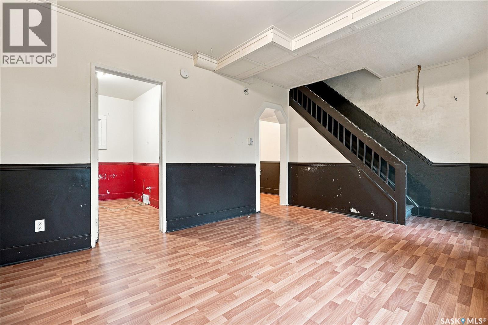 320 J AVENUE N - 4