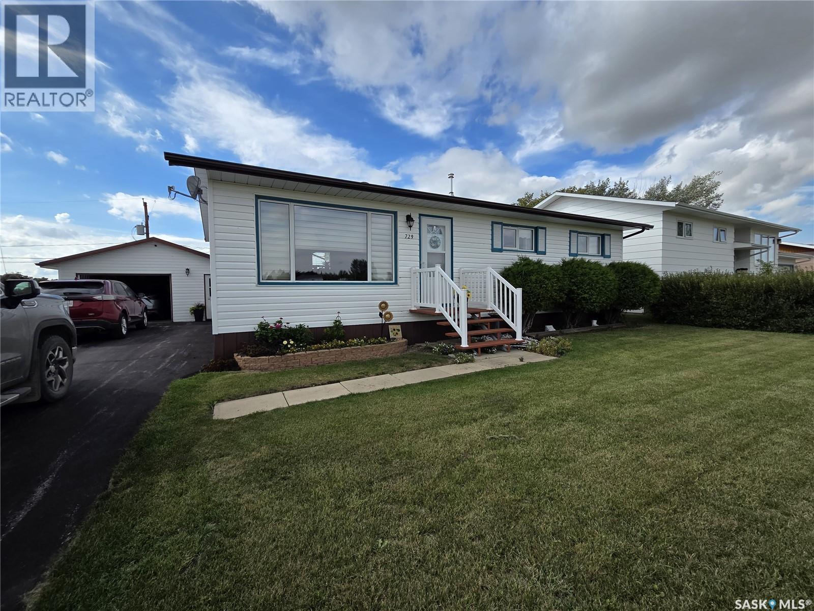 Property for sale at 729 729 4th STREET NE