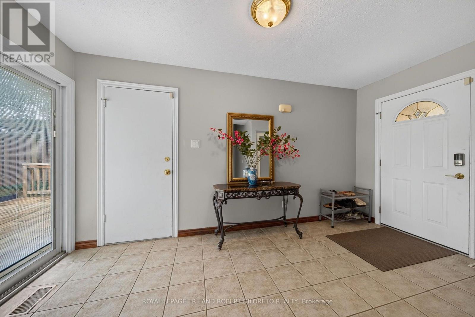 654 GRENFELL DRIVE - 9