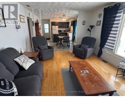 Pantry - 47 Doyon St Fauquier, Kapuskasing, ON P0L1G0 Photo 8