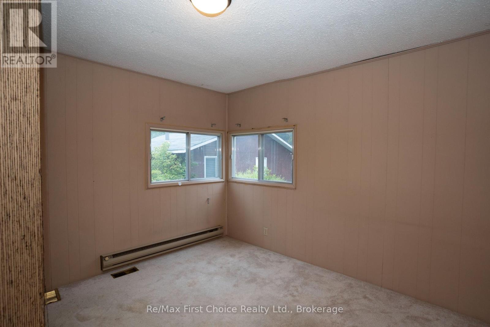 271 CHRISTINA STREET W - 18