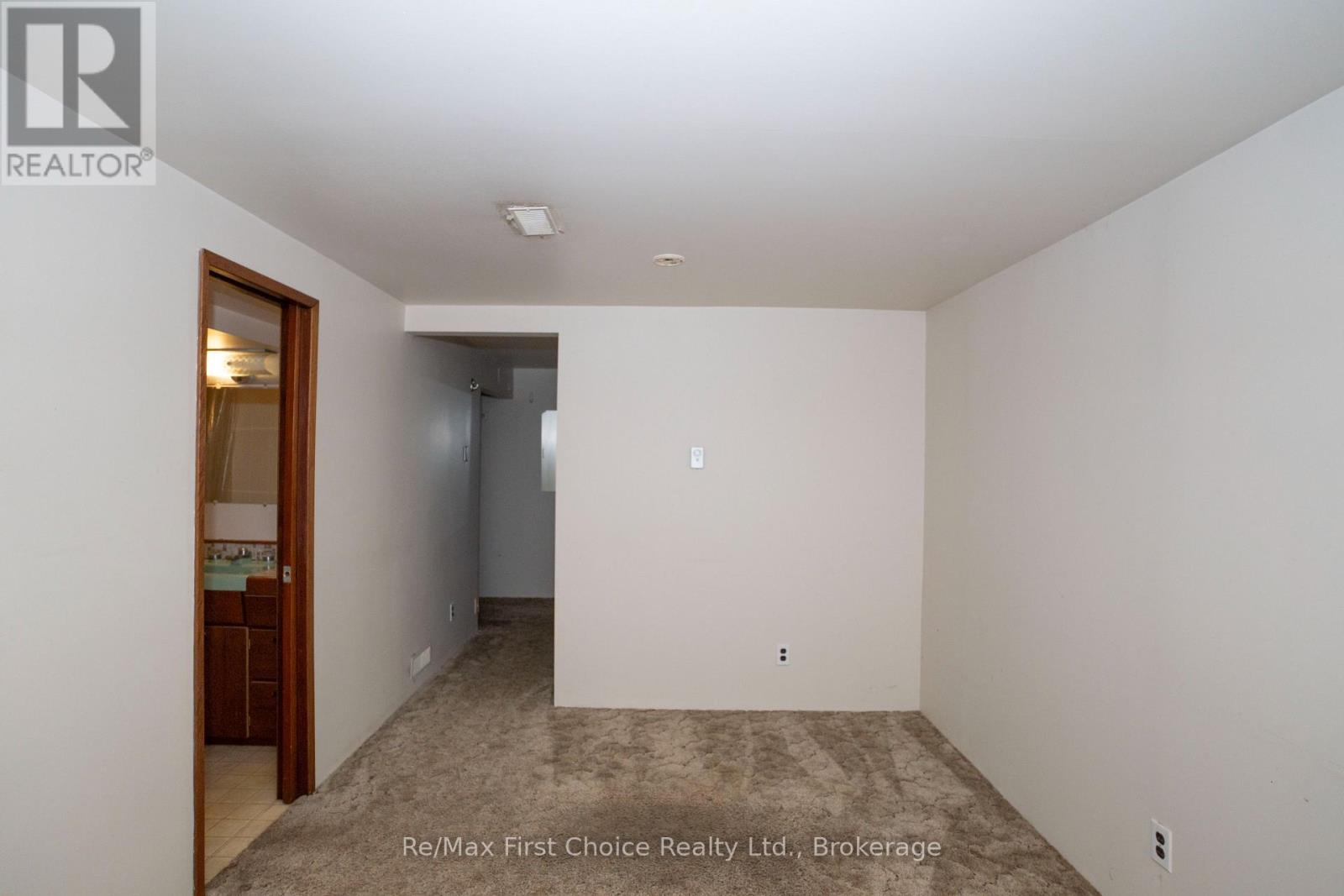 271 CHRISTINA STREET W - 31