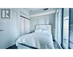 1110 - 125 Peter Street, Toronto, ON M5V0M2 Photo 6