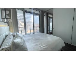 1110 - 125 Peter Street, Toronto, ON M5V0M2 Photo 8