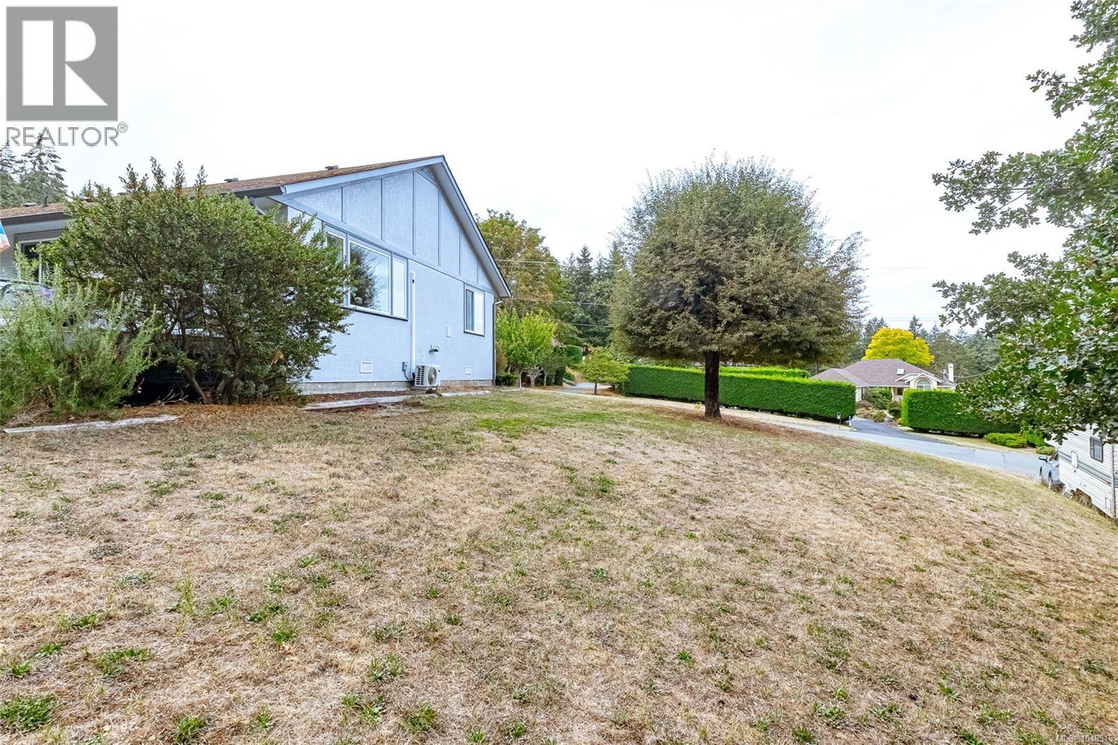 6333 Highwood Dr - Image 30
