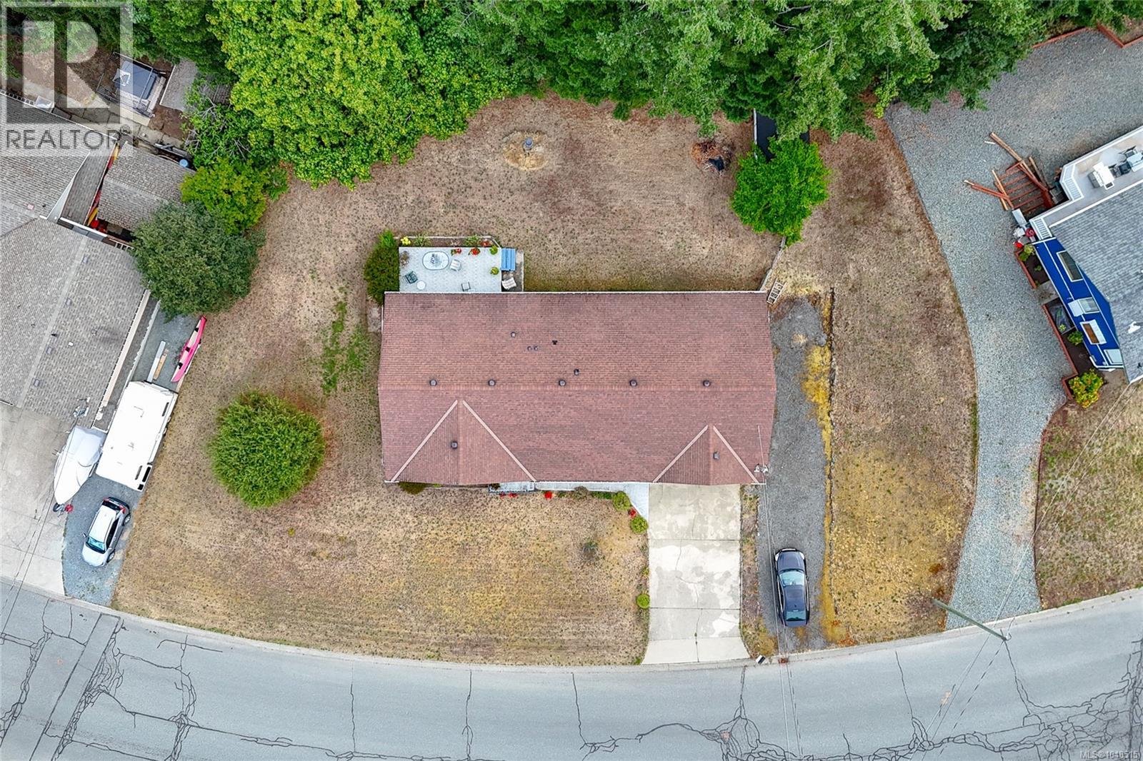 6333 Highwood Dr - 31
