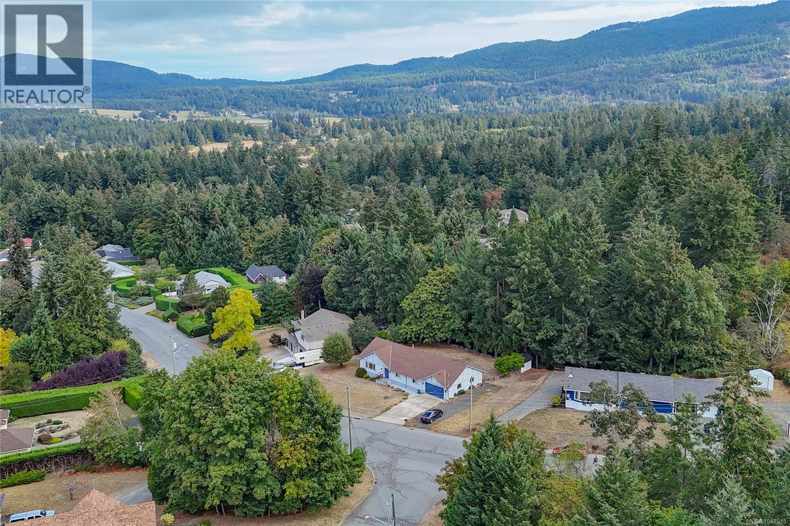 6333 Highwood Dr - 36