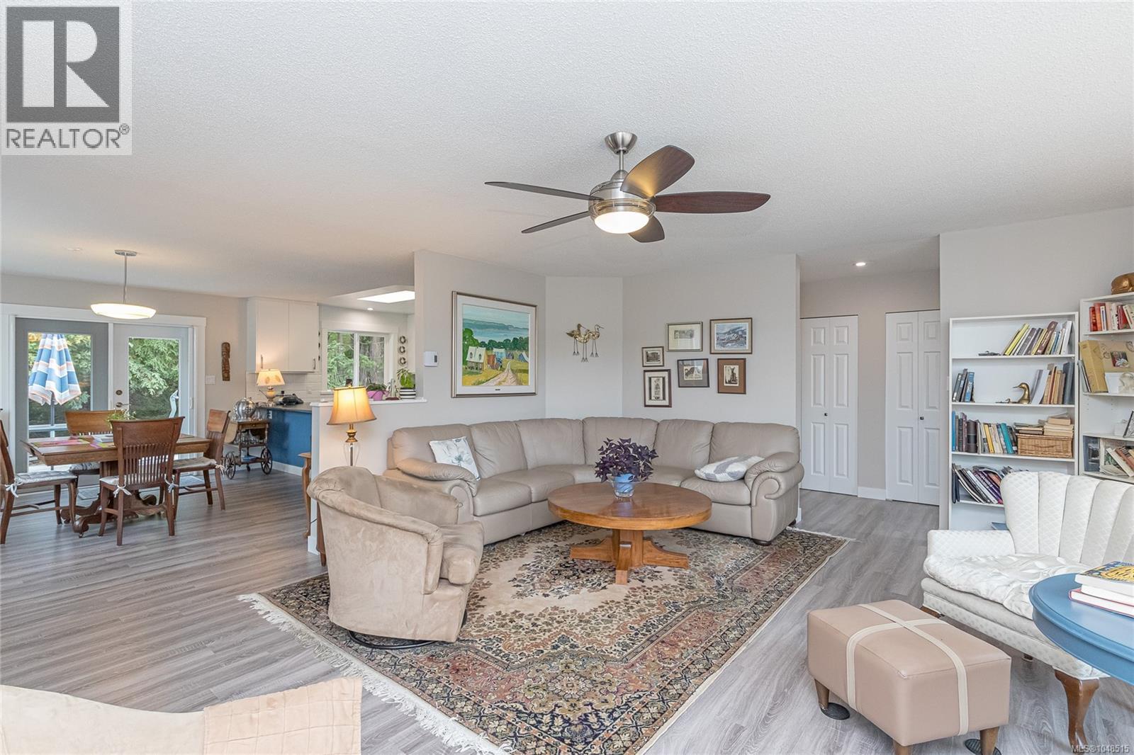 6333 Highwood Dr - Image 6