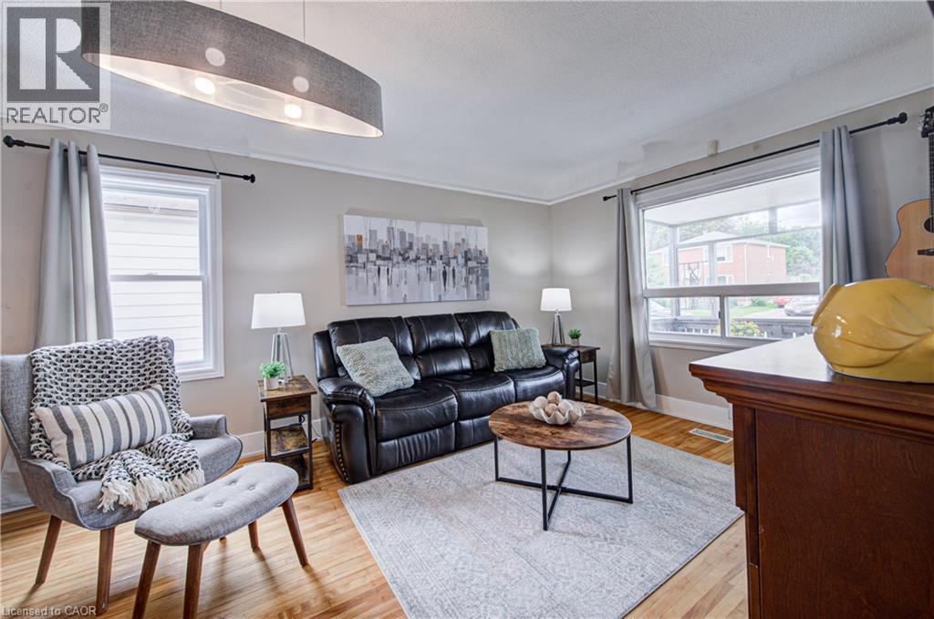 176 EDWIN Street - 5