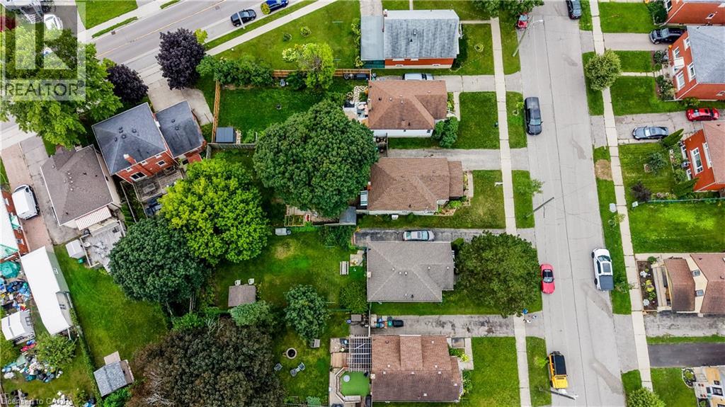 176 EDWIN Street - 44