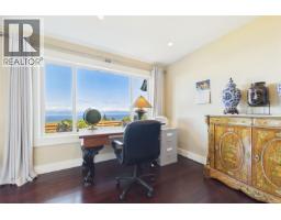 Bathroom - 5246 Lost Lake Rd, Nanaimo, BC V9T5E5 Photo 9