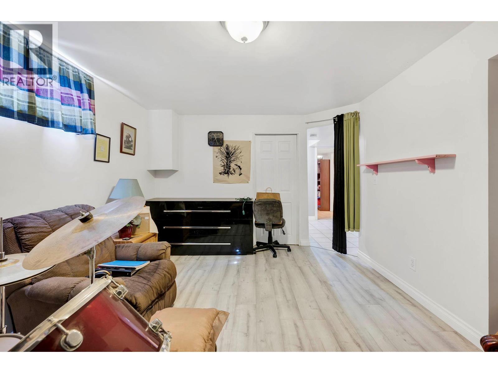 1088 WINDBREAK Street - 30