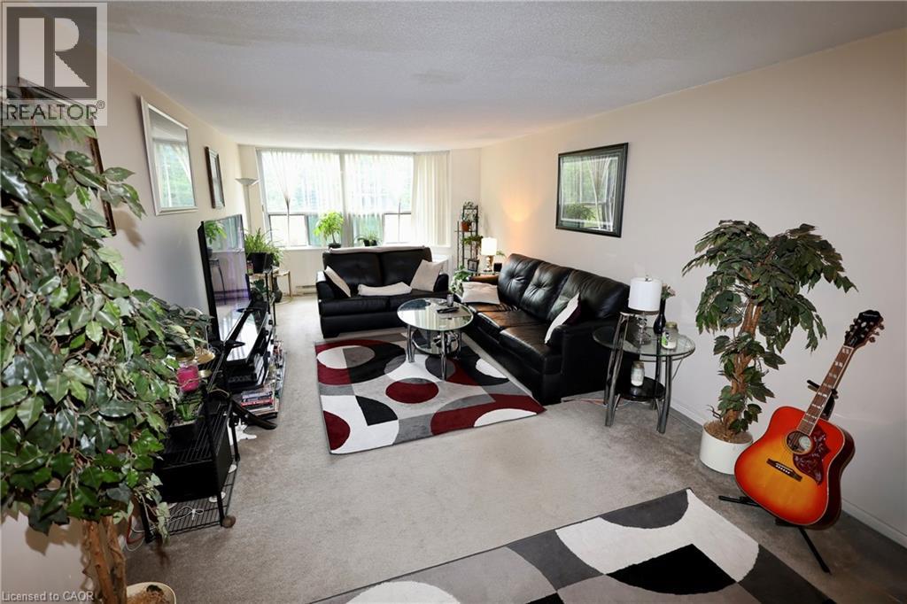 55 GREEN VALLEY Drive Unit# 404, Kitchener — photo 3