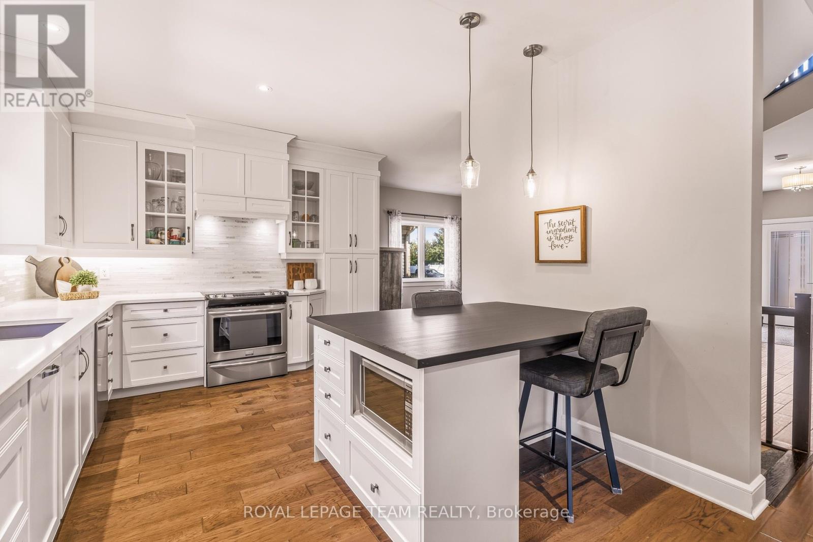 5 Bed, 4 Bath House for Sale in Arnprior – 218 ARTHUR STREET, Arnprior – MLS# X13756146 - Image 11