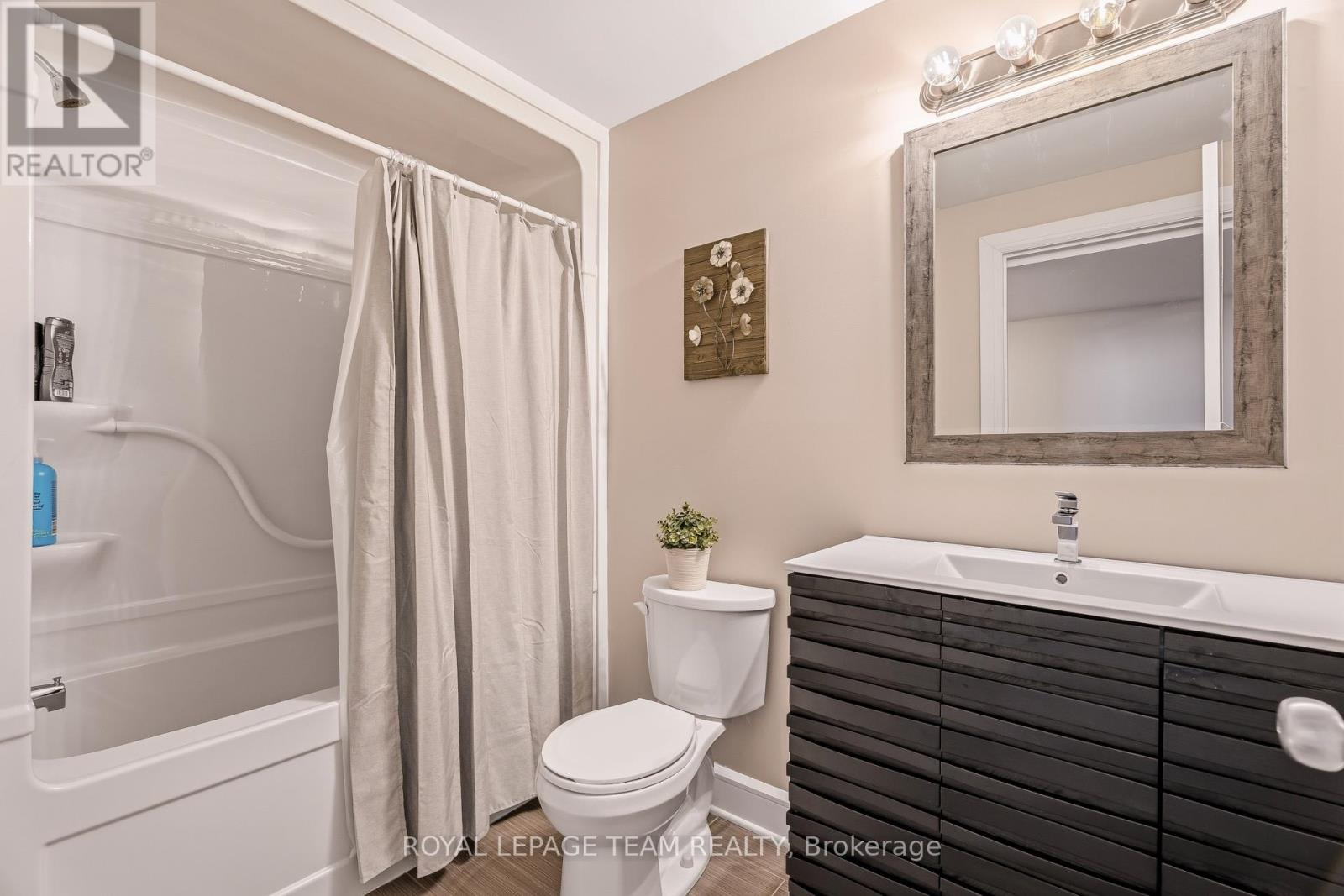 5 Bed, 4 Bath House for Sale in Arnprior – 218 ARTHUR STREET, Arnprior – MLS# X13756146 - Image 36