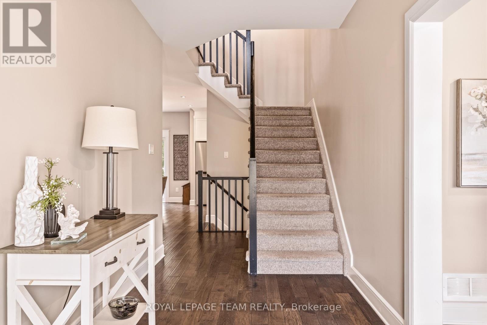 218 ARTHUR STREET, Arnprior — photo 4