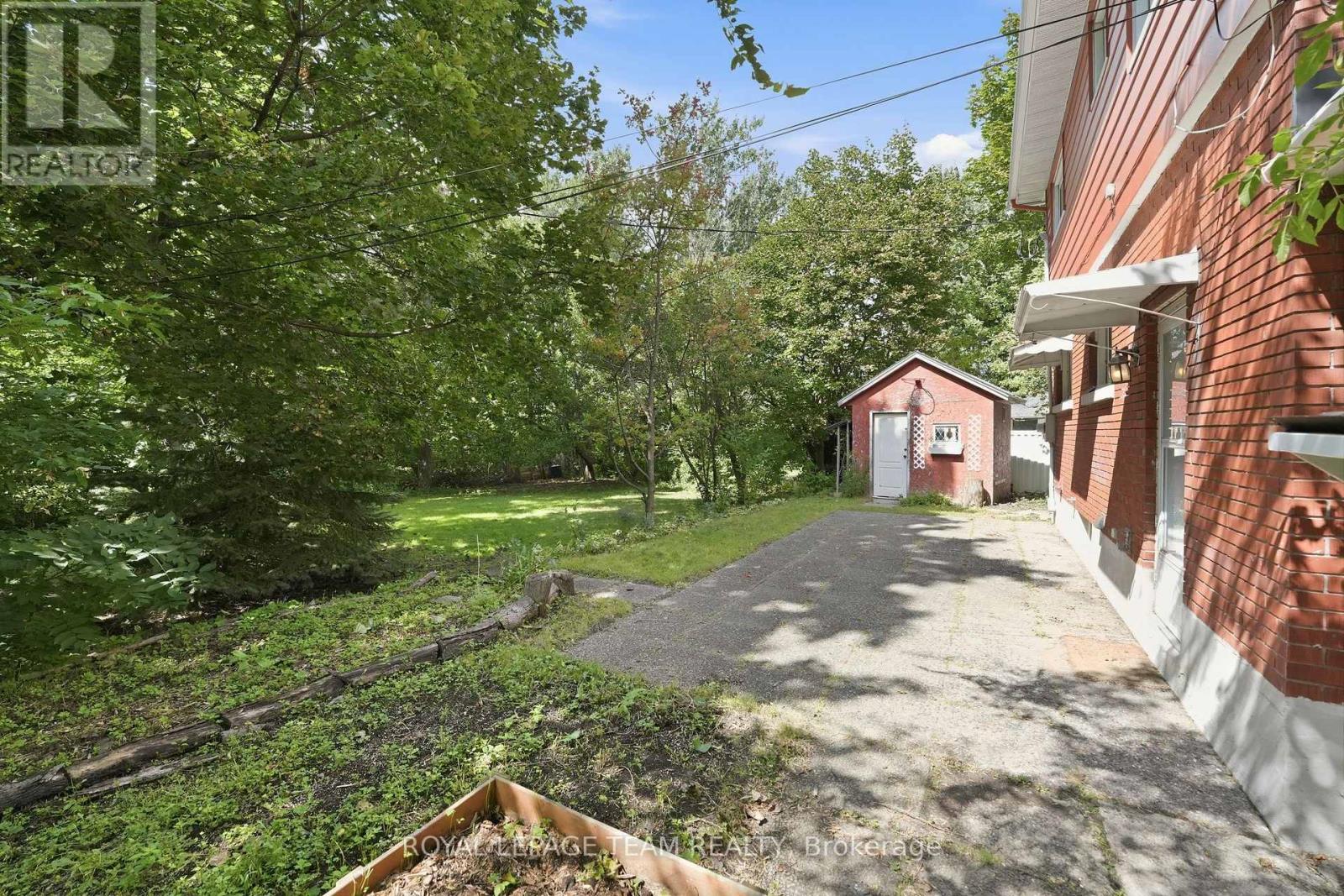 1088 CHECKERS ROAD - 26