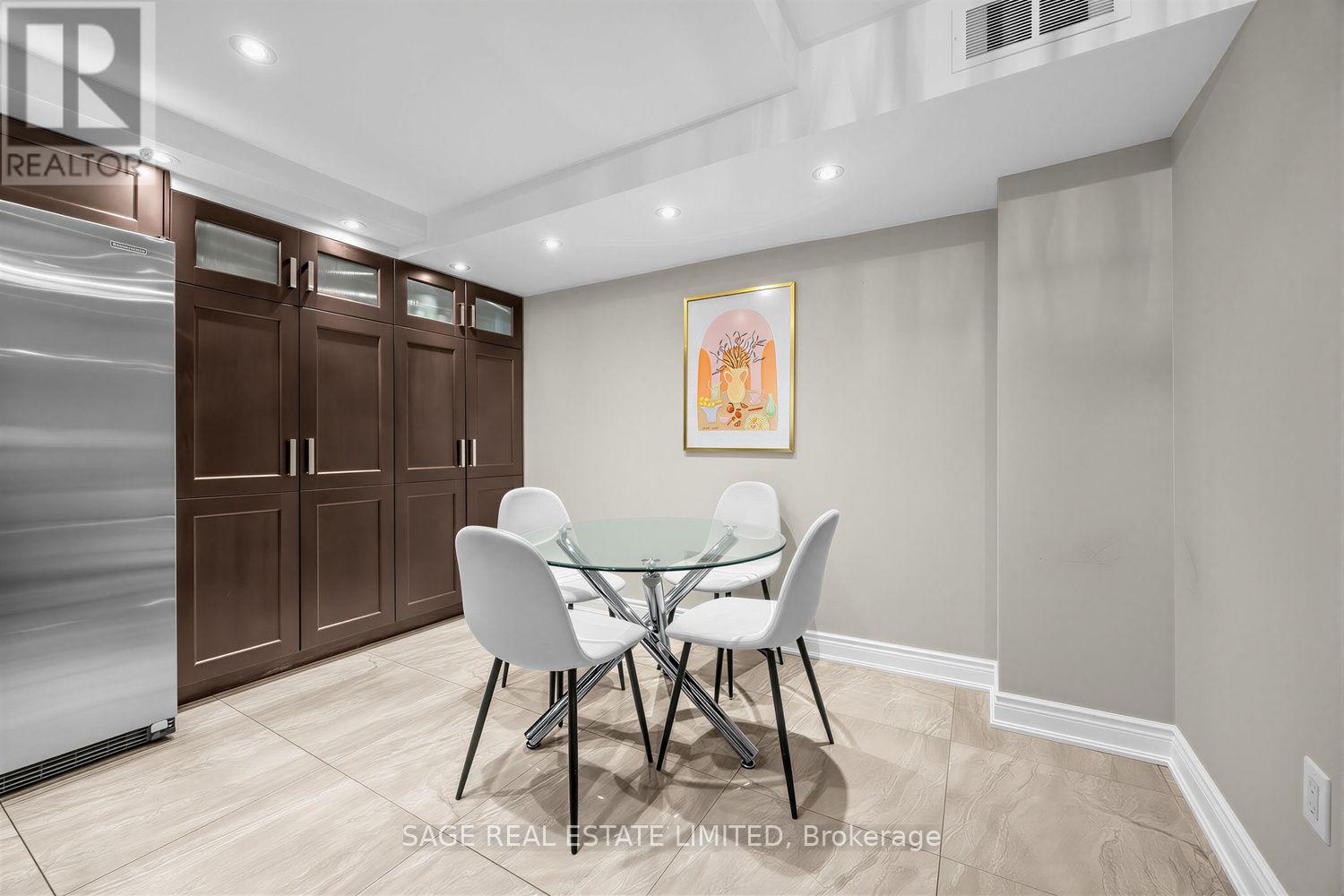 #303 80 CUMBERLAND STREET - 14