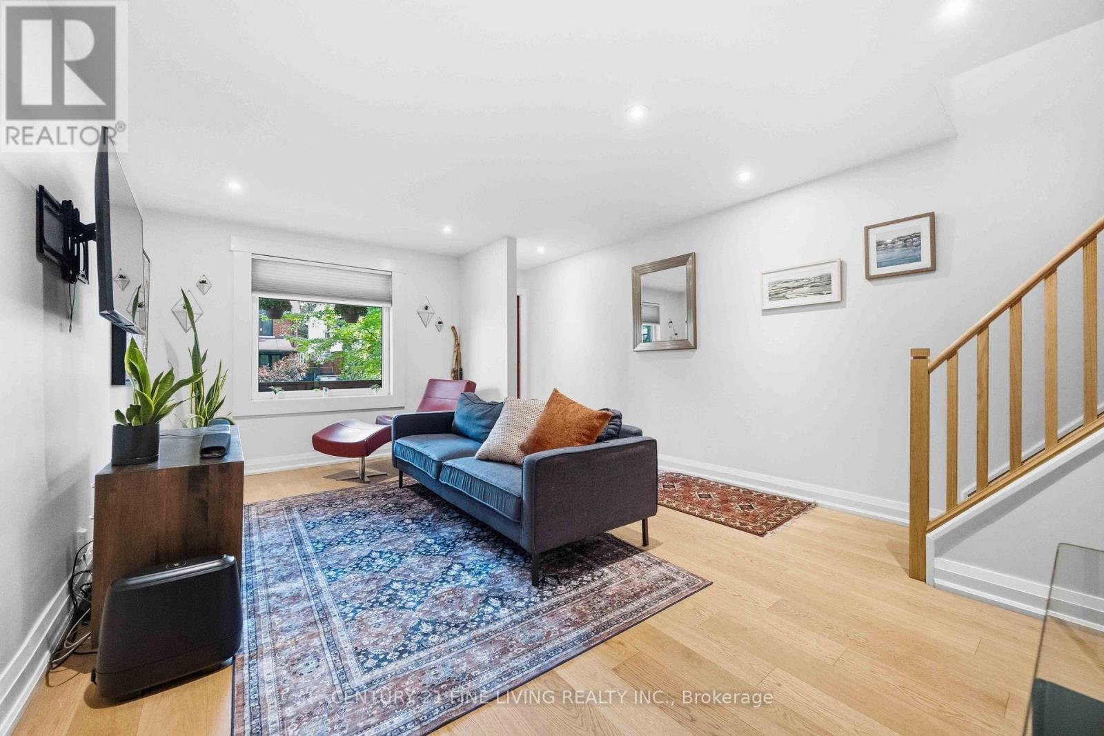 294 GAINSBOROUGH ROAD - 11